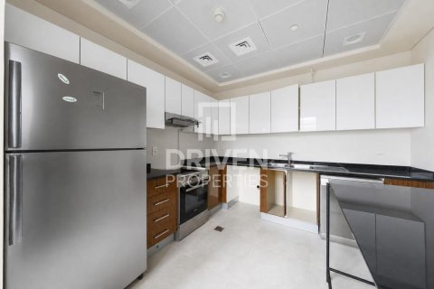 Appartement à Marina Arcade Tower, Dubai Marina, Dubai, 1 chambre, 185.81 m², № 135983 - photo 9