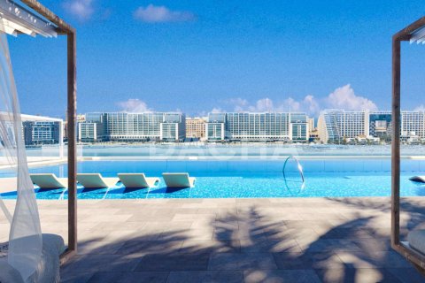 Apartment in EMAAR Beachfront, Dubai Harbour, Dubai 4 bedrooms, 225 sq.m. № 113668