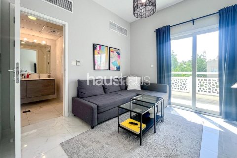 Villa en Meadows, Dubai, 4 dormitorios, 376 m², № 44735 - foto 8