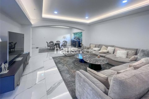 Вилла в Meadows, Дубай, 4 спальни, 381м², № 44736