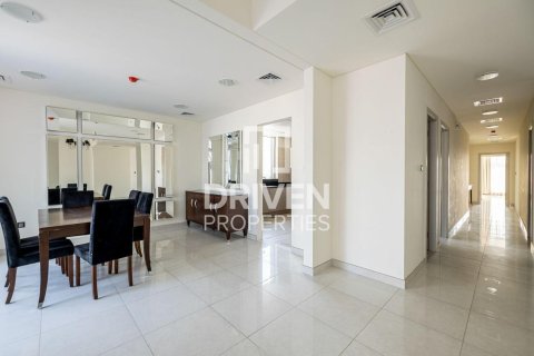 Снять в аренду пентхаус в Meydan, Дубай: 3 спальни, 383.13м², № 128955 - фото 22