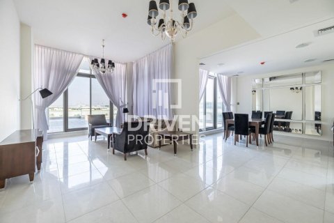 Снять в аренду пентхаус в Meydan, Дубай: 3 спальни, 383.13м², № 128955 - фото 4