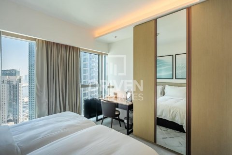 Снять в аренду квартиру в Address Harbour Point, Dubai Creek Harbour (The Lagoons), Дубай: 2 спальни, 102.38м², № 128965 - фото 10