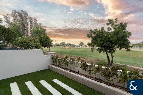 Adosado en Fire, Jumeirah Golf Estates, Dubai, 3 dormitorios, 267 m², № 88570 - foto 14