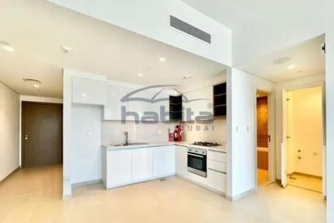 Apartamento en Downtown Views II, Downtown Dubai (Downtown Burj Dubai), Dubai, 1 dormitorio, 67.6 m², № 7691 - foto 2