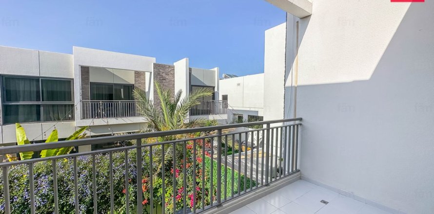 Townhouse in Dubai 4 bedrooms, 174.8 sq.m. № 115808