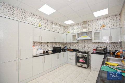 Villa en Al Quoz, Dubai, 4 dormitorios, 334 m², № 103798 - foto 17