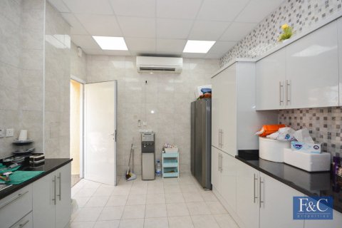Villa en Al Quoz, Dubai, 4 dormitorios, 334 m², № 103798 - foto 4