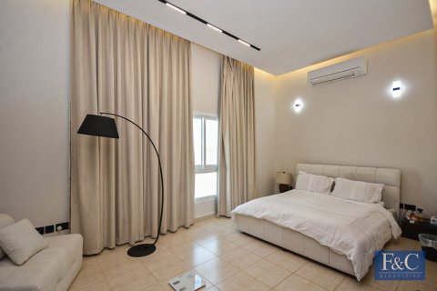 Villa en Al Quoz, Dubai, 4 dormitorios, 334 m², № 103798 - foto 16