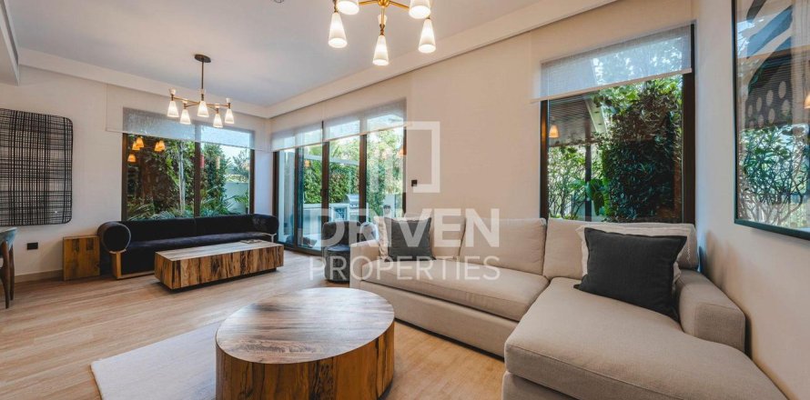 Вилла в Tilal Al Ghaf, Дубай, 4 спальни, 247.12м², № 129932