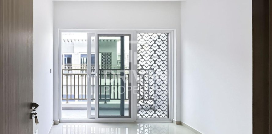 Townhouse in Dubai 3 bedrooms, 112.23 sq.m. № 140755