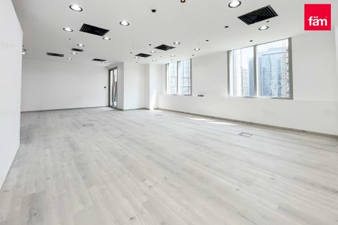 Снять в аренду офис в Бизнес-Бэе, Дубай: 107.5м², № 124958 - фото 15