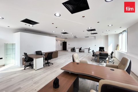 Снять в аренду офис в Бизнес-Бэе, Дубай: 107.5м², № 124958 - фото 19