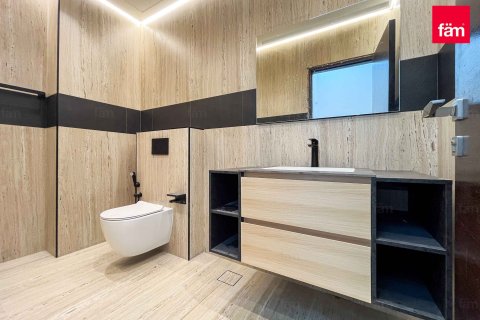 Снять в аренду офис в Бизнес-Бэе, Дубай: 107.5м², № 124958 - фото 21