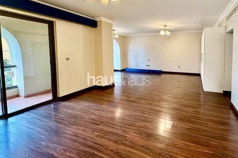 Appartement à Rimal, Jumeirah Beach Residence, Dubai, 5 chambres, 409 m², № 44032 - photo 2