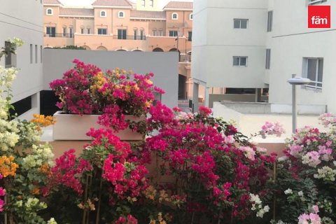 Villa in Dubai 4 bedrooms, 141.6 sq.m. № 115777 - photo 12