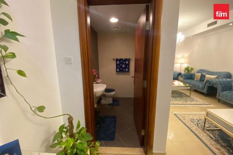 Villa in Dubai 4 bedrooms, 141.6 sq.m. № 115777 - photo 3