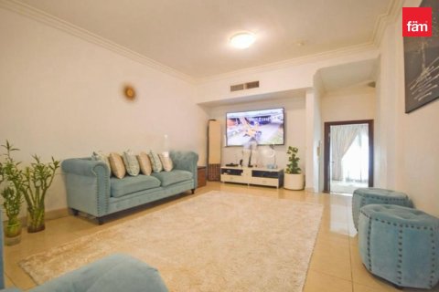 Villa in Dubai 4 bedrooms, 141.6 sq.m. № 115777 - photo 13