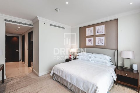 Apartment in The Address Residence Fountain Views, Downtown Dubai (Downtown Burj Dubai), Dubai 2 bedrooms, 126.53 sq.m. № 127931 - photo 9