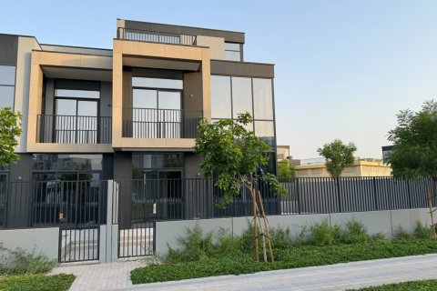 Villa in Mudon, Dubai 4 bedrooms, 279 sq.m. № 123808 - photo 17