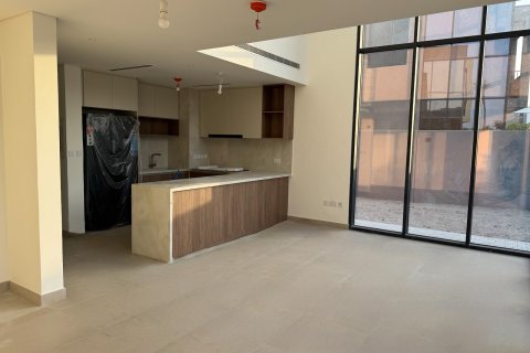 Villa in Mudon, Dubai 4 bedrooms, 279 sq.m. № 123808 - photo 2