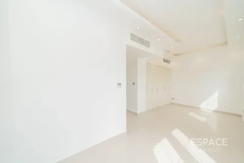Villa en Springs 15, The Springs, Dubai, 2 dormitorios, 167 m², № 122633 - foto 4