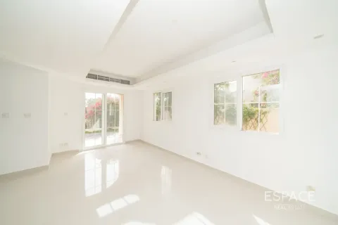 Villa en Springs 15, The Springs, Dubai, 2 dormitorios, 167 m², № 122633 - foto 12