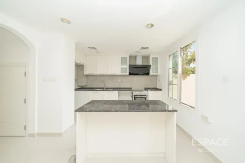 Villa en Springs 15, The Springs, Dubai, 2 dormitorios, 167 m², № 122633 - foto 14