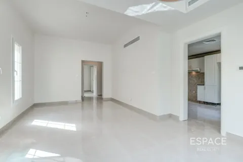 Villa à Springs 2, The Springs, Dubai, 3 chambres, 209 m², № 122634 - photo 3