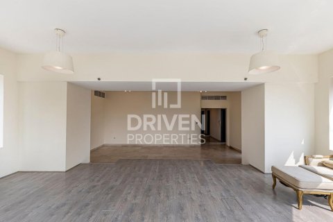 Apartamento en KG Tower, Dubai Marina, Dubai, 3 dormitorios, 284.75 m², № 140731 - foto 3