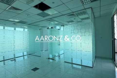 Office in Business Bay, Dubai 108 sq.m. № 105643 - photo 11