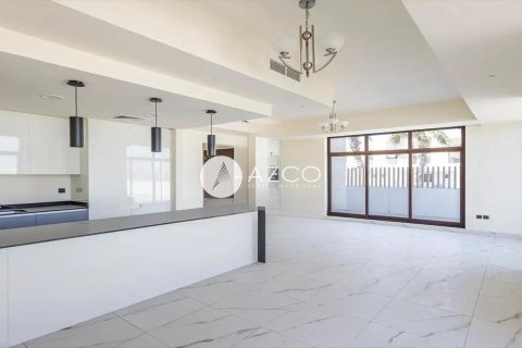 Вилла в District 11, Мохаммед Бин Рашид Сити, Дубай, 4 спальни, 288.4м², № 37999