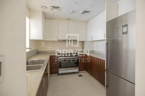 Apartamento en BLVD Crescent, Downtown Dubai (Downtown Burj Dubai), Dubai, 2 dormitorios, 131.09 m², № 136785 - foto 13