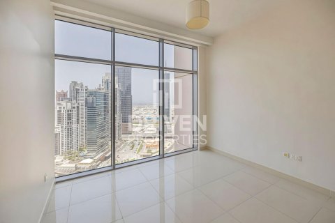 Apartamento en BLVD Crescent, Downtown Dubai (Downtown Burj Dubai), Dubai, 2 dormitorios, 131.09 m², № 136785 - foto 9