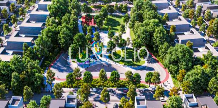 Adosado en Jumeirah Golf Estates, Dubai, 4 dormitorios, 371 m², № 45636