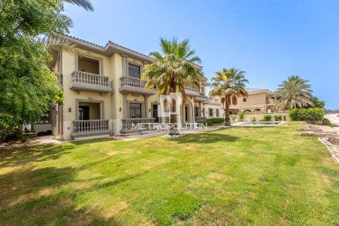 Villa à Signature Villas, Palm Jumeirah, Dubai, 5 chambres, 697 m², № 72883