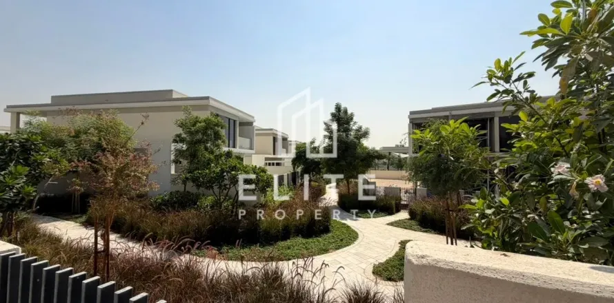Villa in Harmony, Tilal Al Ghaf, Dubai 5 bedrooms, 520 sq.m. № 121662