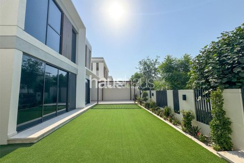 Вилла в Harmony, Tilal Al Ghaf, Дубай, 5 спален, 493м², № 44587