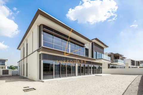 Villa en Golf Place, Dubai Hills Estate, Dubai, 5 dormitorios, 705 m², № 118555 - foto 25