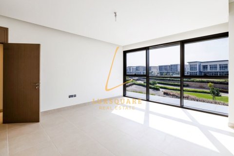 Villa en Golf Place, Dubai Hills Estate, Dubai, 5 dormitorios, 705 m², № 118555 - foto 16
