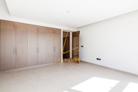 Villa en Golf Place, Dubai Hills Estate, Dubai, 5 dormitorios, 705 m², № 118555 - foto 19