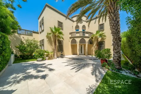 Villa in Regional, Jumeirah Park, Dubai 5 bedrooms, 436 sq.m. № 122295 - photo 2