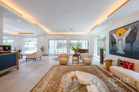 Villa in Regional, Jumeirah Park, Dubai 5 bedrooms, 436 sq.m. № 122295 - photo 19