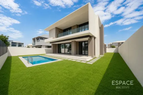 Villa in Jebel Ali, Dubai 4 bedrooms, 395 sq.m. № 122291 - photo 18