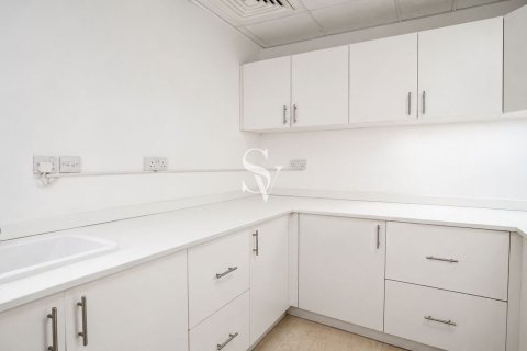 Office in Jumeirah Lake Towers, Dubai 164 sq.m. № 121920 - photo 19