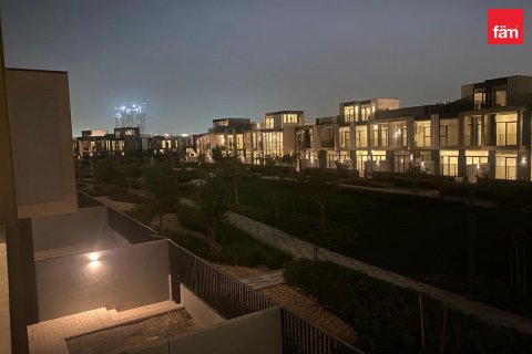 Townhouse in Dubai 4 bedrooms, 248 sq.m. № 124575
