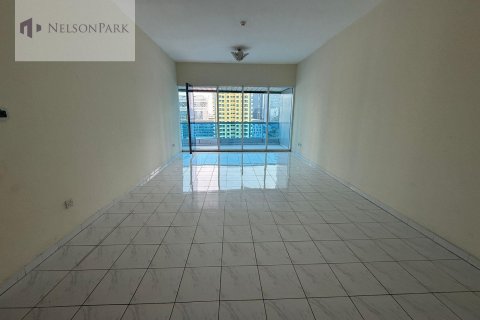 Снять в аренду квартиру в Sheikh Zayed Road, Дубай: 3 спальни, 185.8м², № 10482 - фото 4