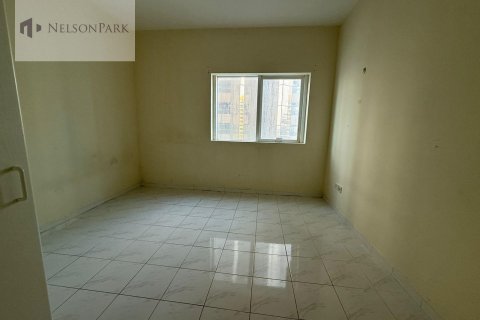 Снять в аренду квартиру в Sheikh Zayed Road, Дубай: 3 спальни, 185.8м², № 10482 - фото 10