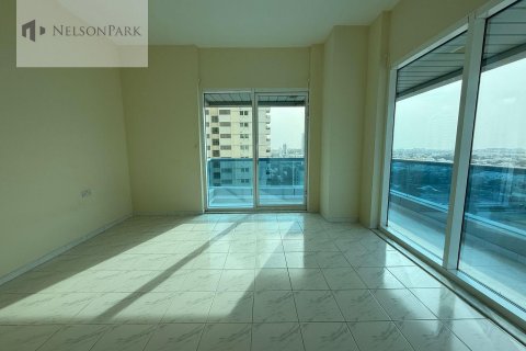 Снять в аренду квартиру в Sheikh Zayed Road, Дубай: 3 спальни, 185.8м², № 10482 - фото 9