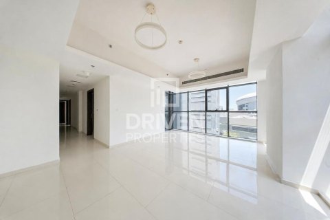 Снять в аренду квартиру в Al Barsha 1, Аль-Барша, Дубай: 2 спальни, 135.17м², № 128444 - фото 3